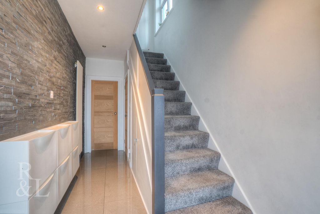 Property photo 3 of 26 Batched (14).Jpg