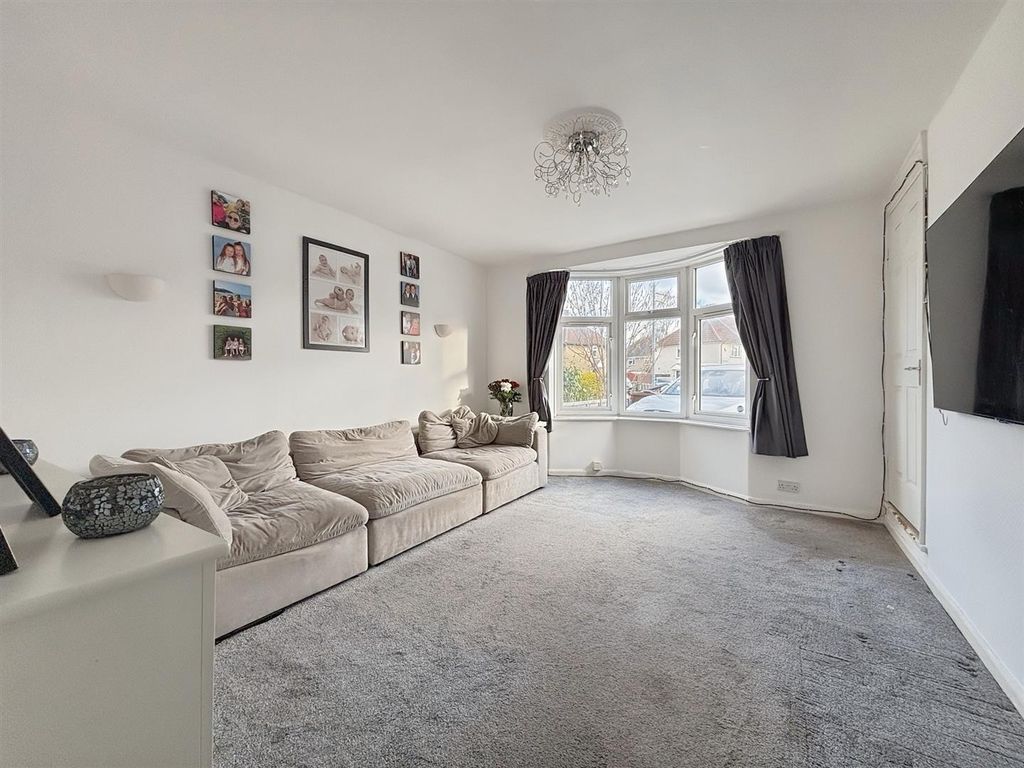 Property photo 3 of 16 Img_4674.Jpeg