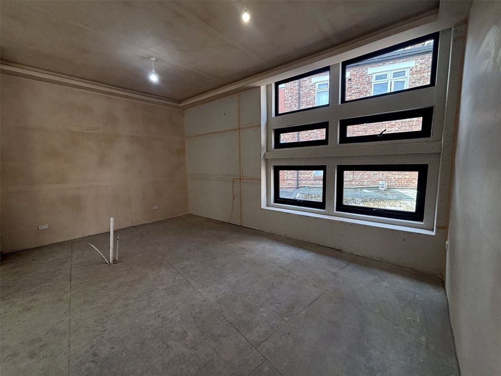 Property photo 2 of 6 Picture No. 01