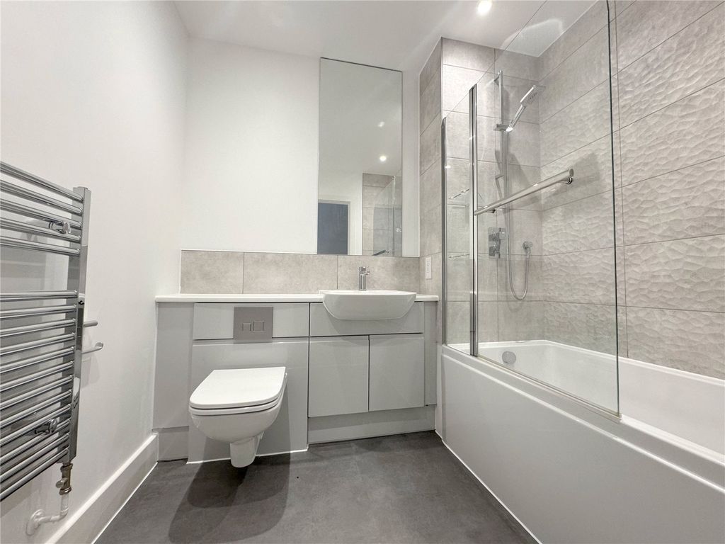 Property photo 2 of 10 Picture No. 13