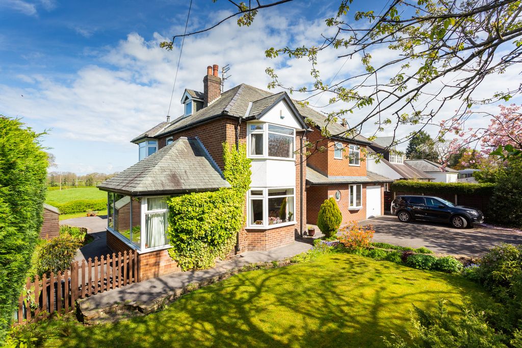 Property photo 2 of 19