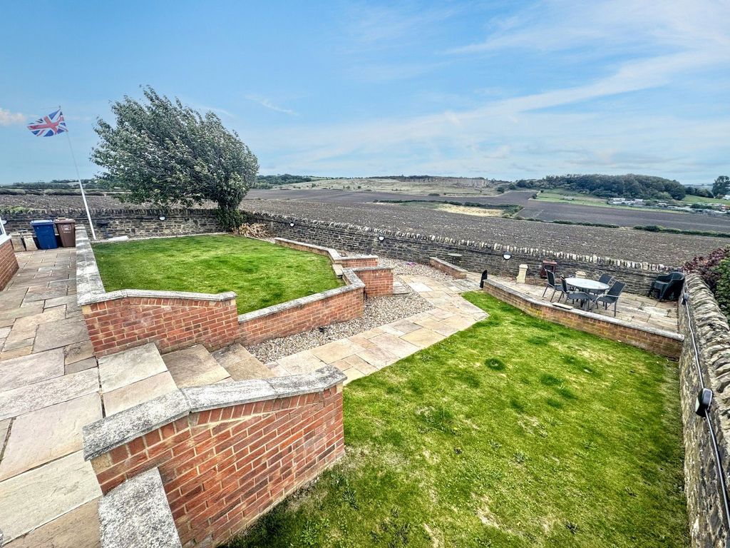 Property photo 3 of 50