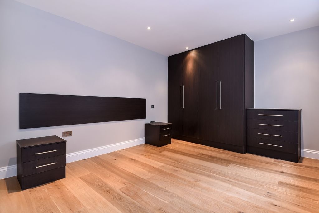 Property photo 3 of 7 Picture 3