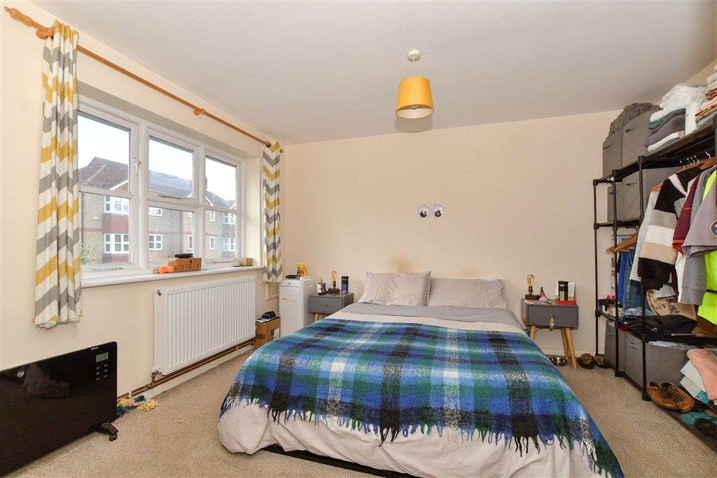 Property photo 3 of 7 Bedroom