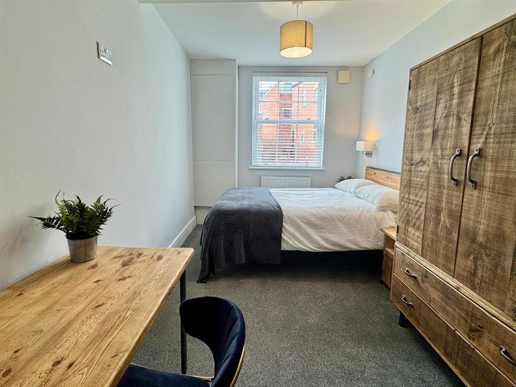 Property photo 3 of 10 1000050644.Jpg