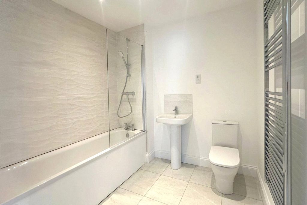 Property photo 3 of 5 Picture No. 08