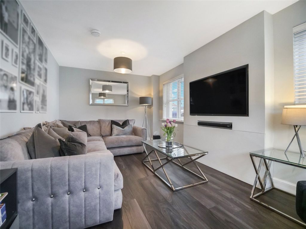 Property photo 2 of 21 Picture No. 20