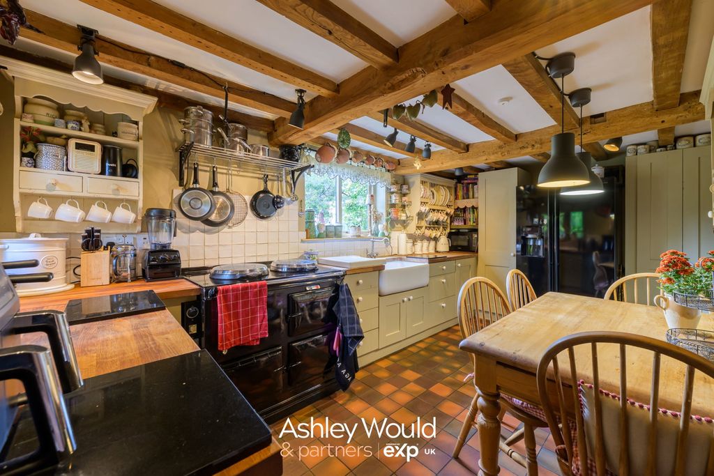 Property photo 3 of 38