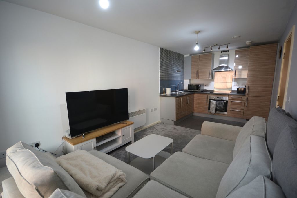 Property photo 1 of 8 Apartment 1, 60 Lord Street, Salford M7 1Ub