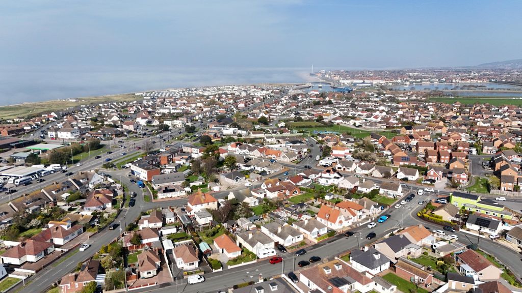 Property photo 2 of 15