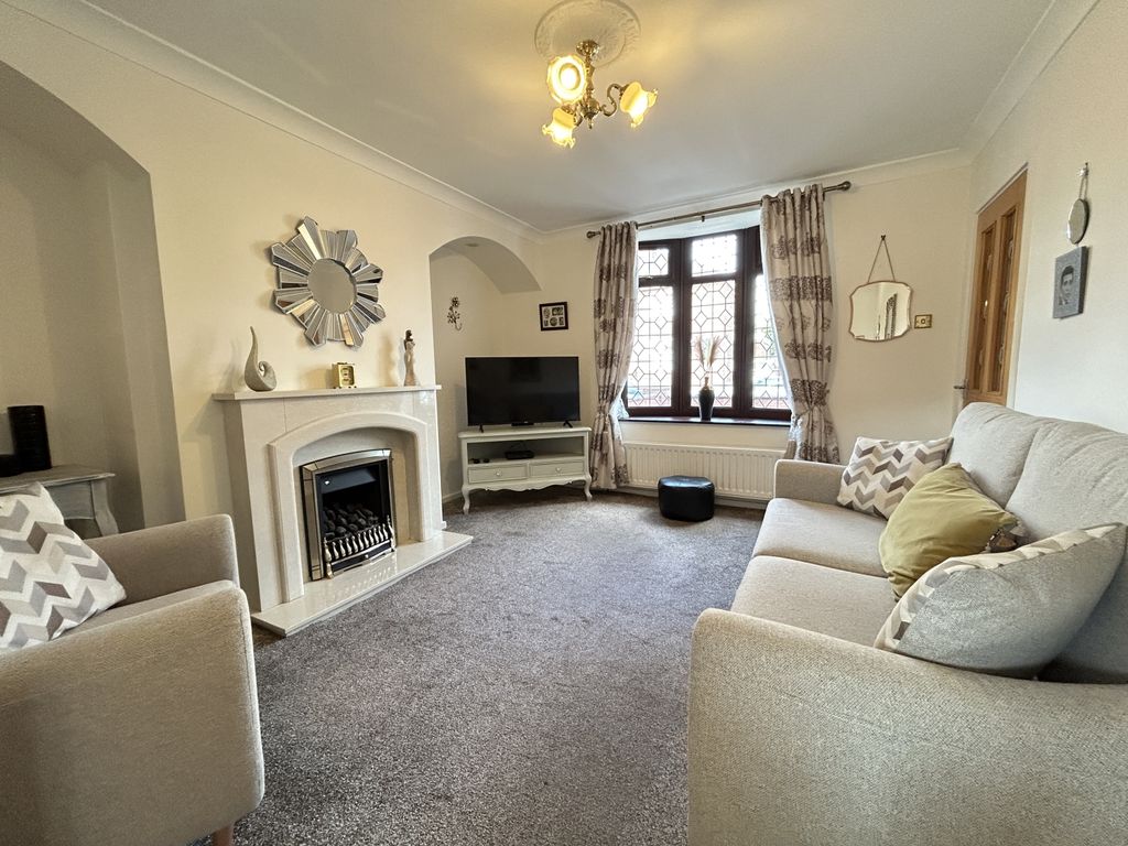 Property photo 2 of 15 Img_4095