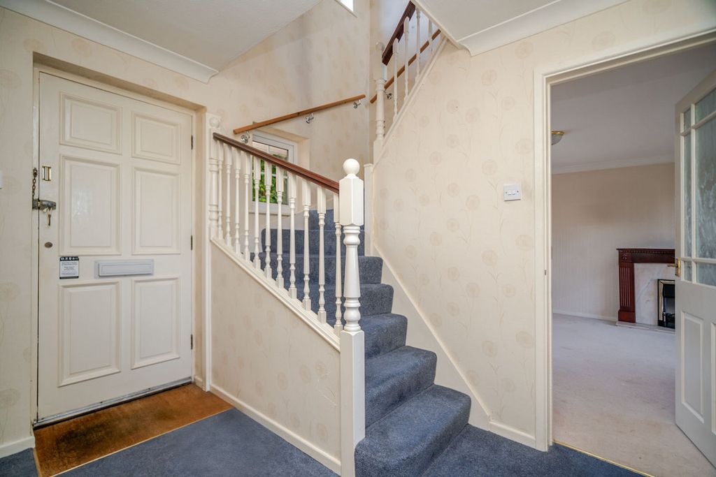 Property photo 3 of 20