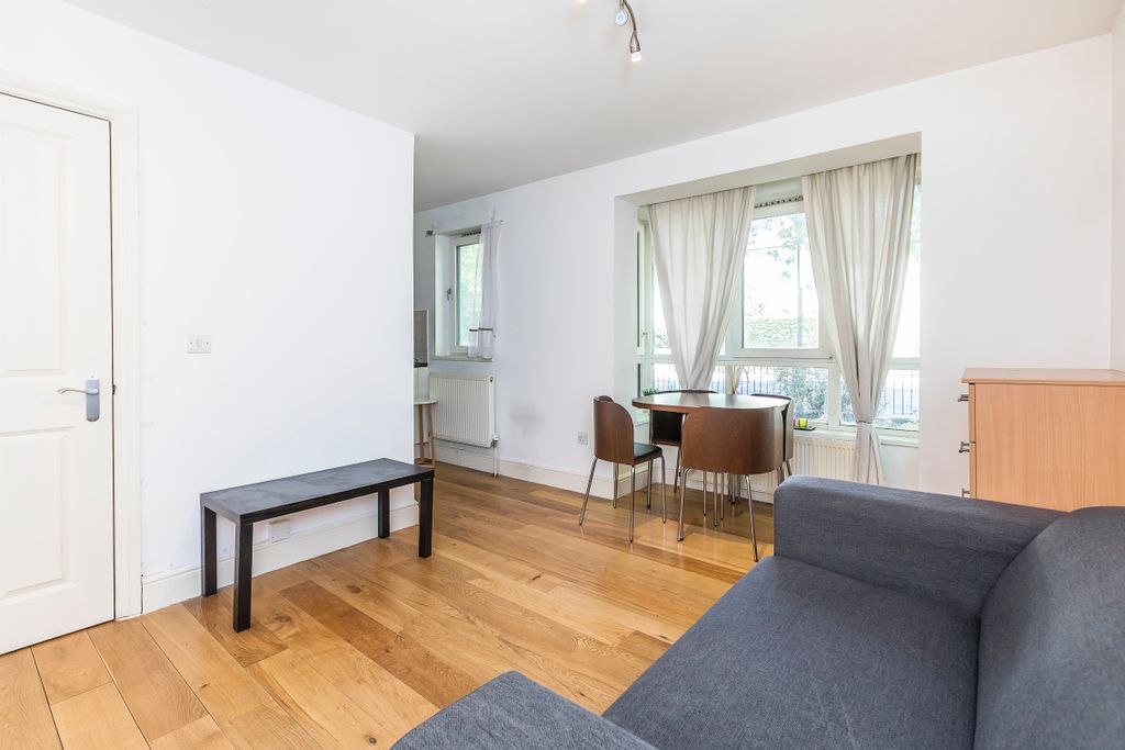 Property photo 3 of 11