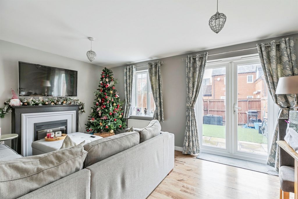 Property photo 2 of 15