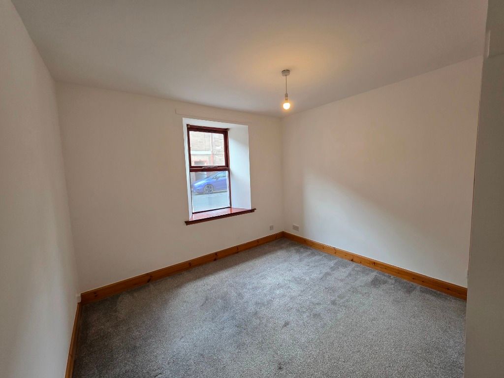 Property photo 3 of 11 Photo 3