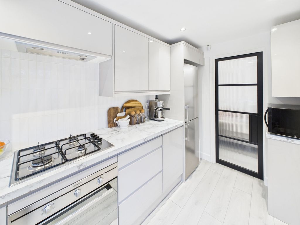 Property photo 3 of 29