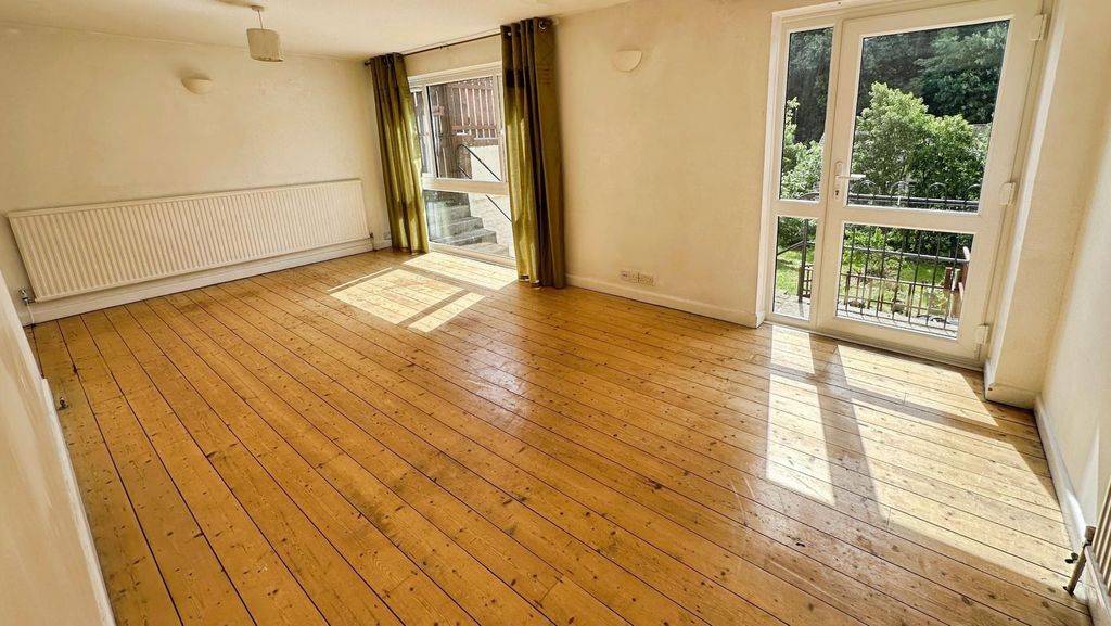 Property photo 2 of 26 Fe89370B-Fullsizerender-3.Jpeg
