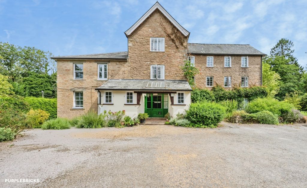 Property photo 1 of 27