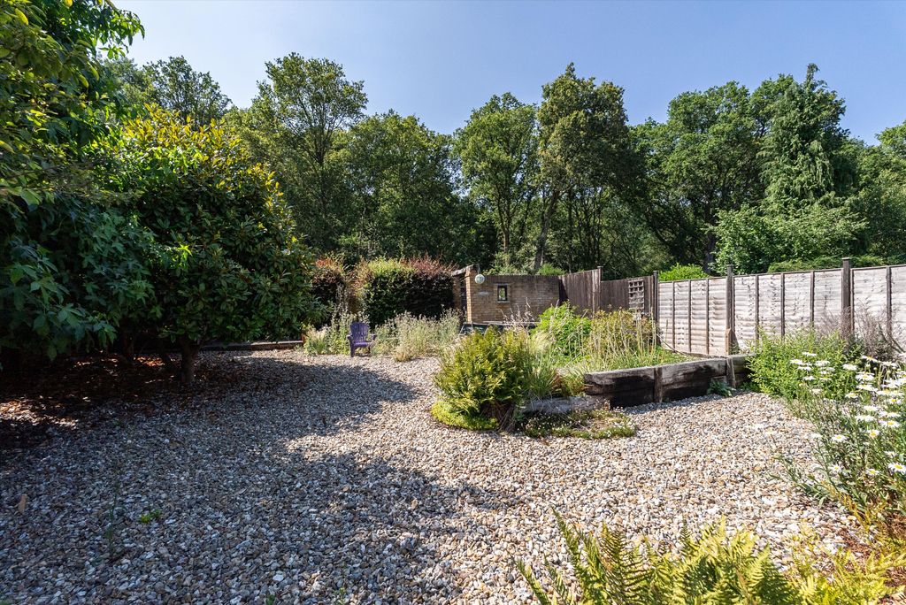 Property photo 3 of 13 Image