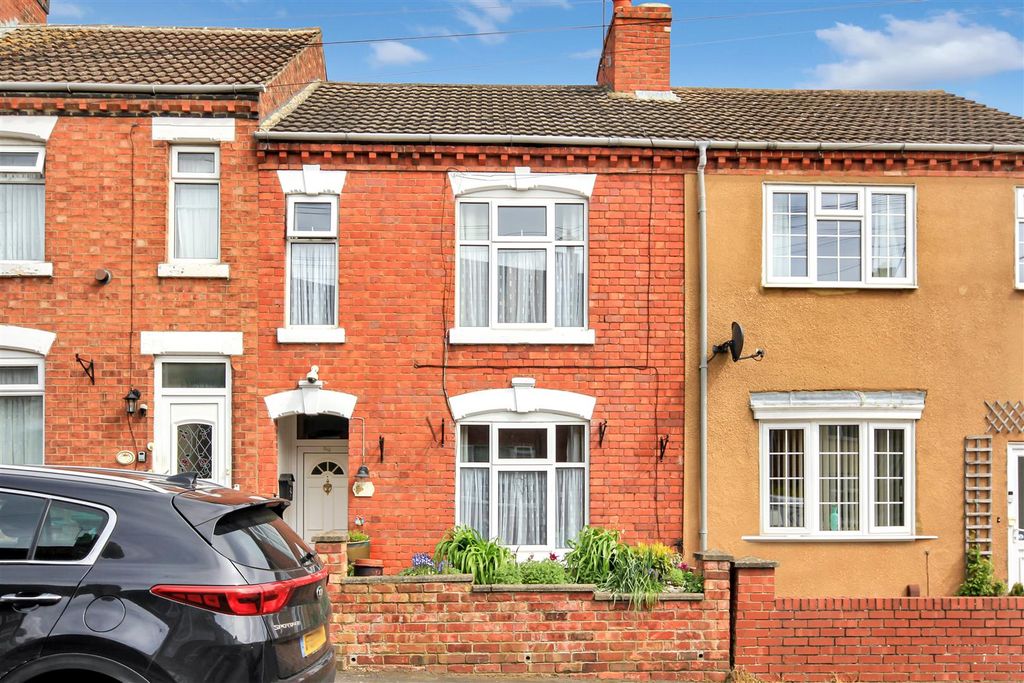 Property photo 1 of 14 Front.Jpg