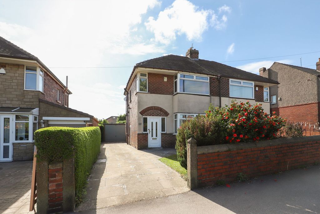 Property photo 2 of 16