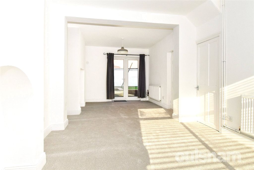 Property photo 3 of 30 Picture No. 65