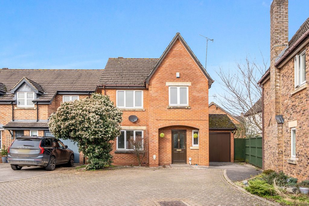 Property photo 1 of 13