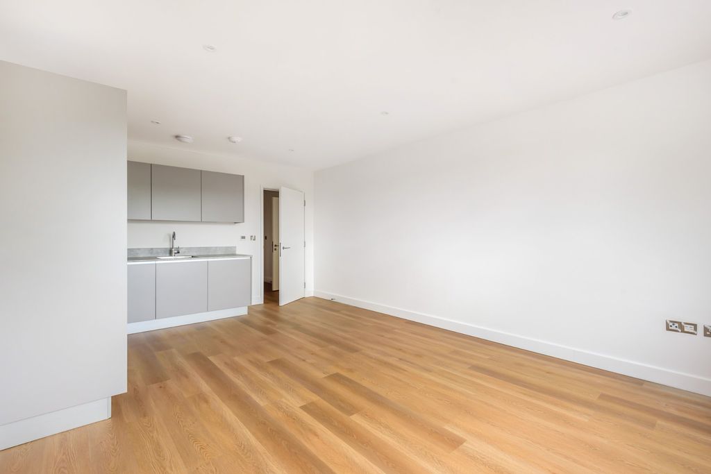 Property photo 3 of 11 Picture No. 02