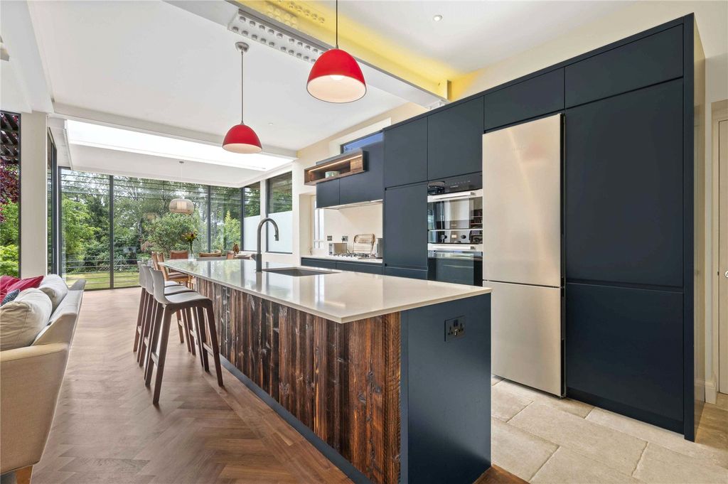 Property photo 3 of 15 Kitchen