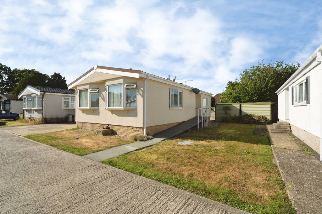 Property photo 1 of 11 Pbox-Img.Jpg