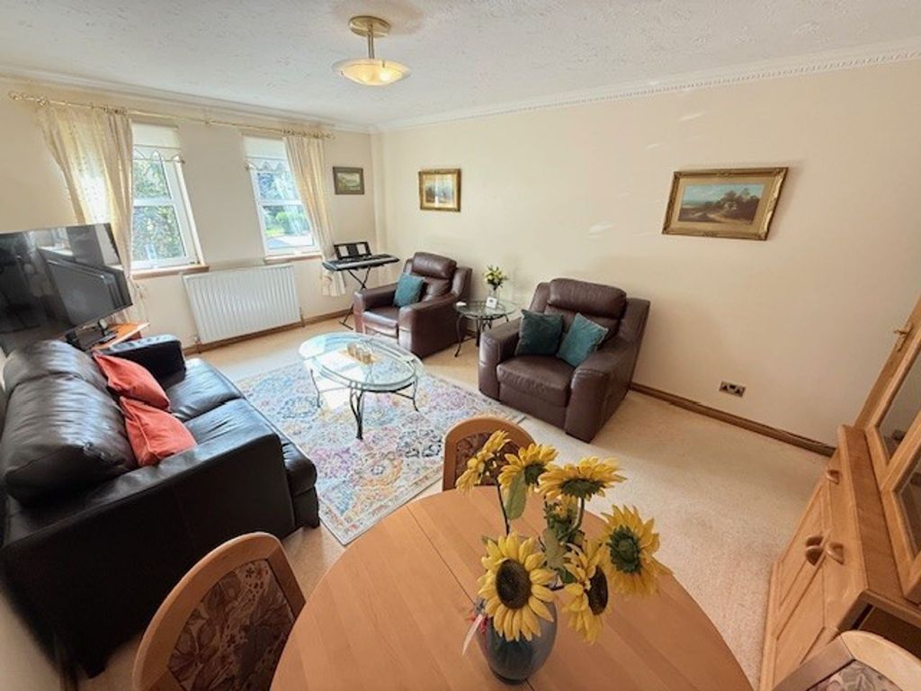 Property photo 3 of 15