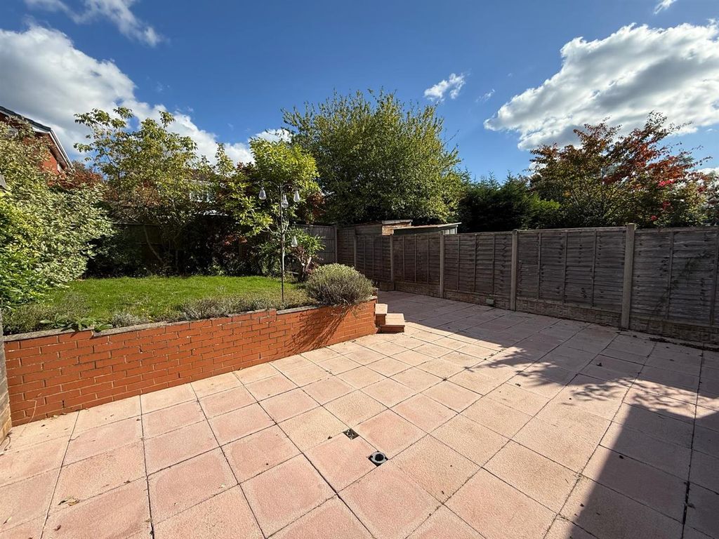 Property photo 2 of 24