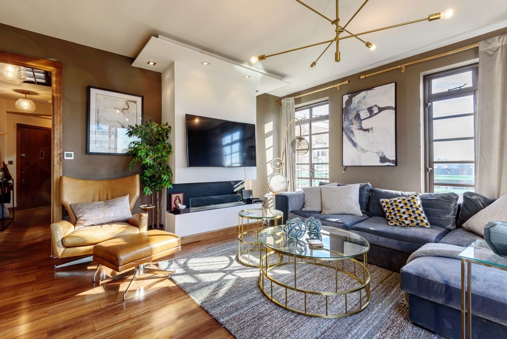 Property photo 1 of 15 2