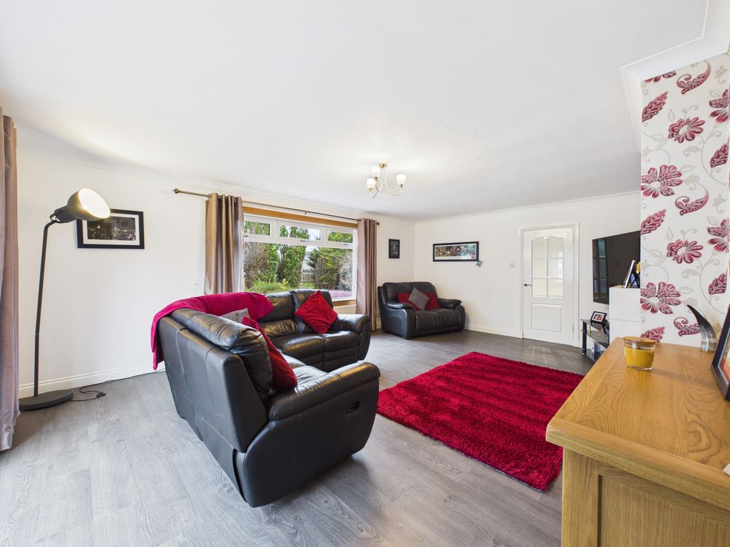 Property photo 3 of 26