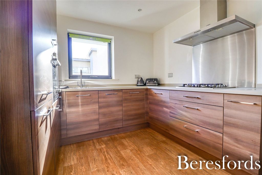 Property photo 3 of 12 Picture No. 01