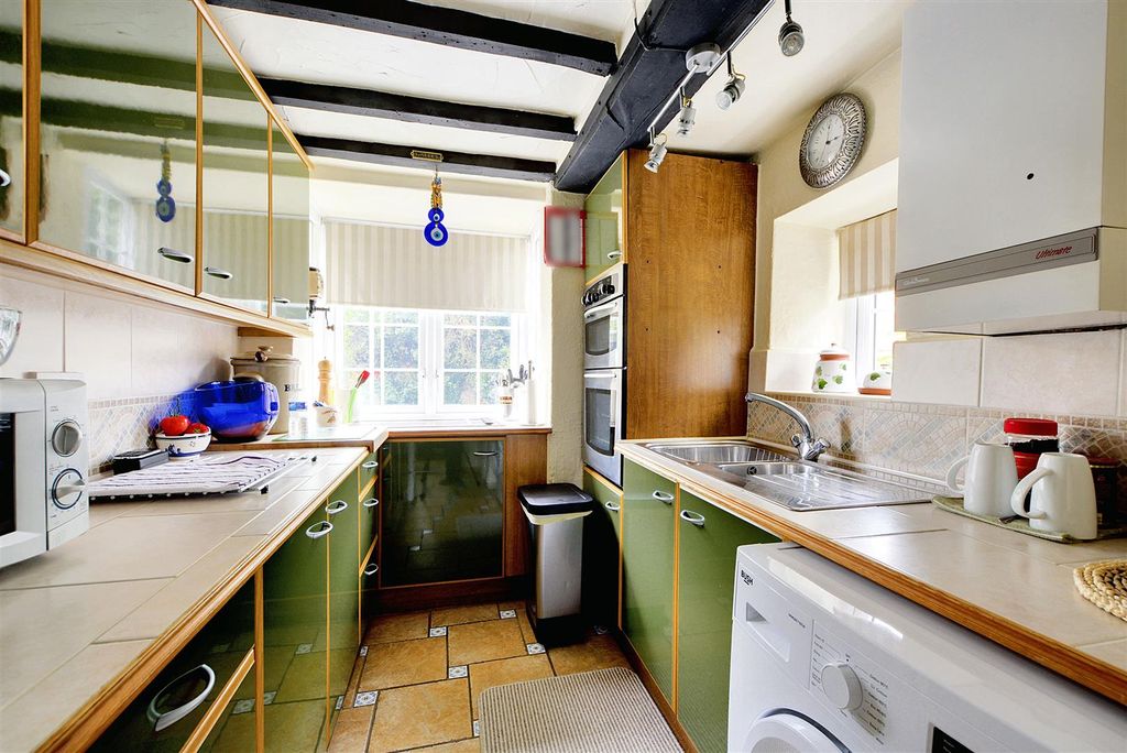 Property photo 3 of 14 Kitchen_1.Jpeg