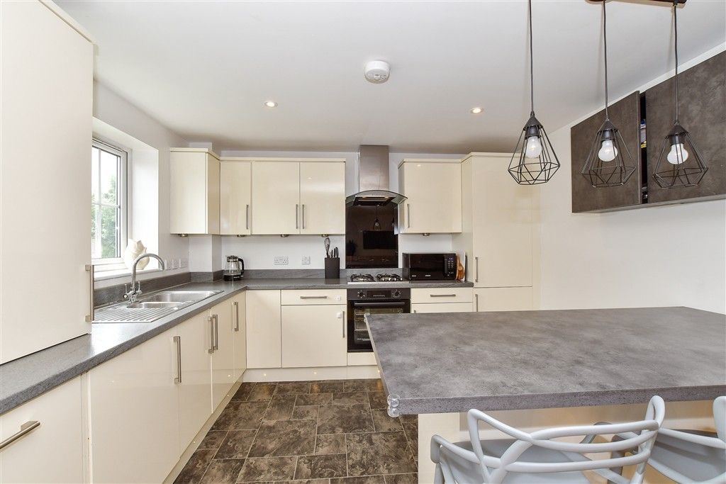 Property photo 3 of 14 Lounge/ Diner/ Kitchen