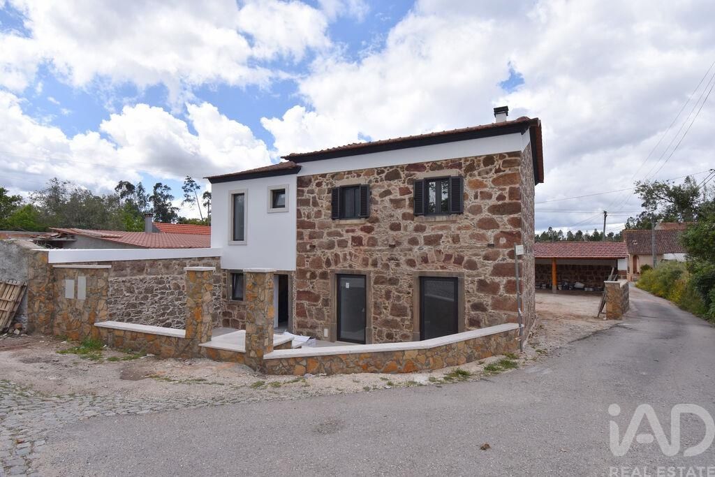 Property photo 1 of 39