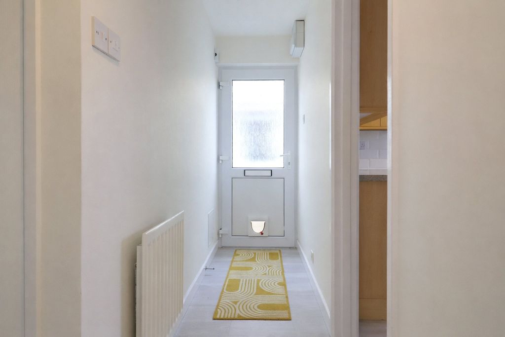 Property photo 3 of 10 3 - Picture No. 12