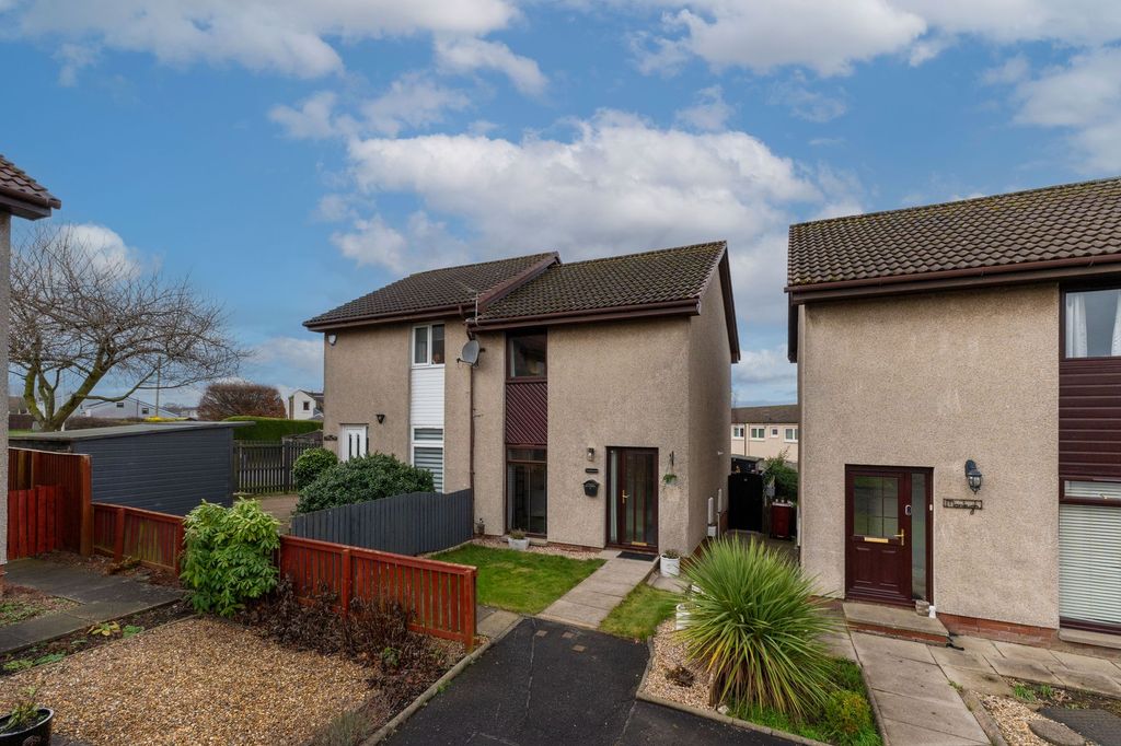 Property photo 2 of 22