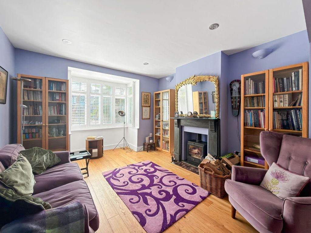 Property photo 3 of 24