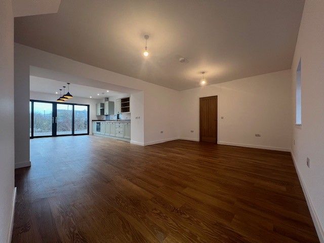 Property photo 3 of 21 Photo 3