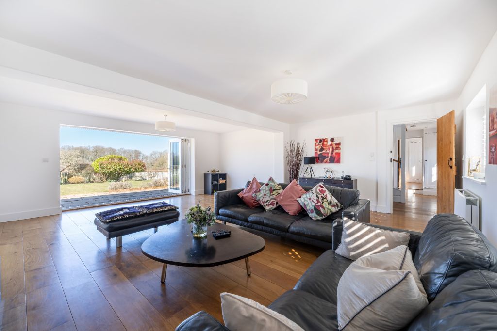 Property photo 2 of 22