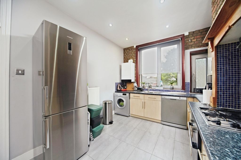 Property photo 3 of 15 Photo