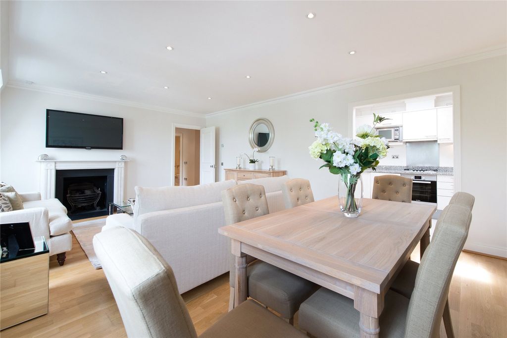 Property photo 2 of 13 Reception Room