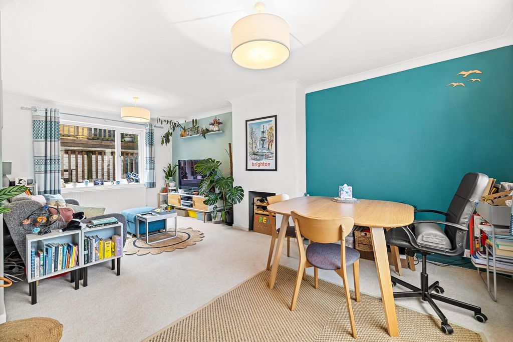 Property photo 2 of 16 Living Room