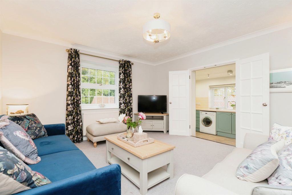 Property photo 2 of 26