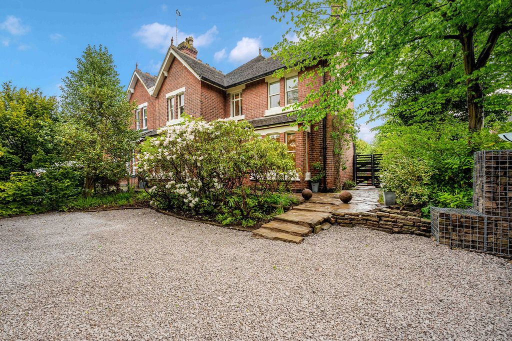 Property photo 1 of 48