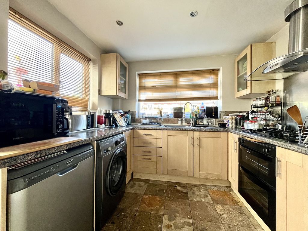 Property photo 3 of 10 Not Specified