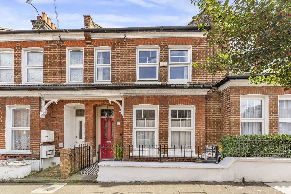 Property photo 1 of 12